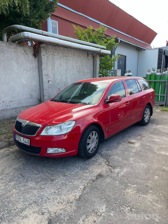 Skoda Octavia 2 generation [restyling] Combi wagon 5-doors