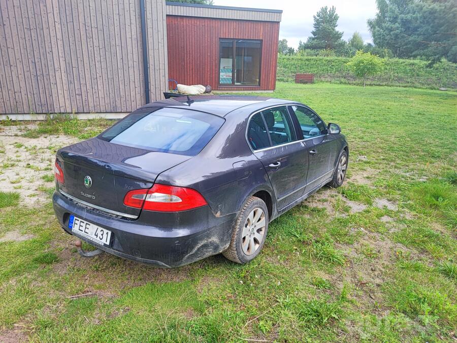 Skoda Superb 2 generation Liftback