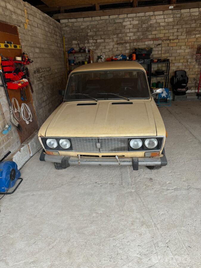 LADA (VAZ) 2106