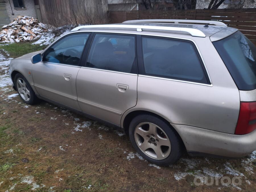 Audi A4 B5 Avant wagon 5-doors