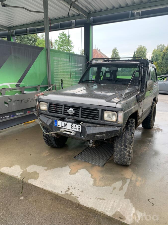 Nissan Patrol 160/260 [2th restyling] SUV 3-doors