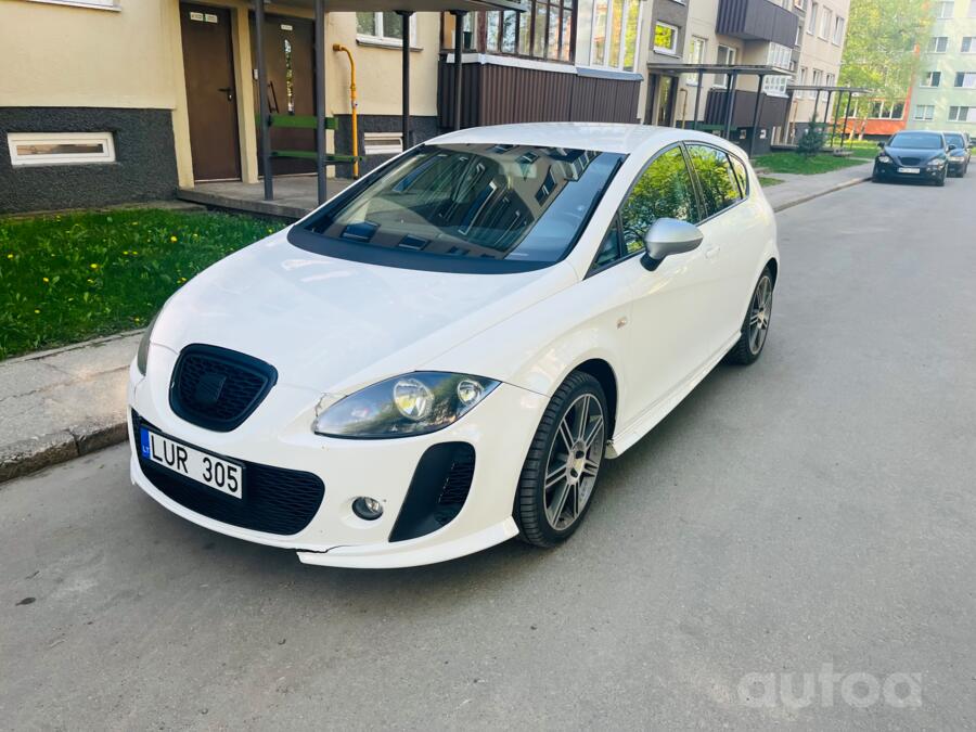 SEAT Leon 2 generation [restyling] Cupra R hatchback 5-doors