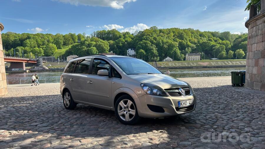 Opel Zafira B [restyling]
