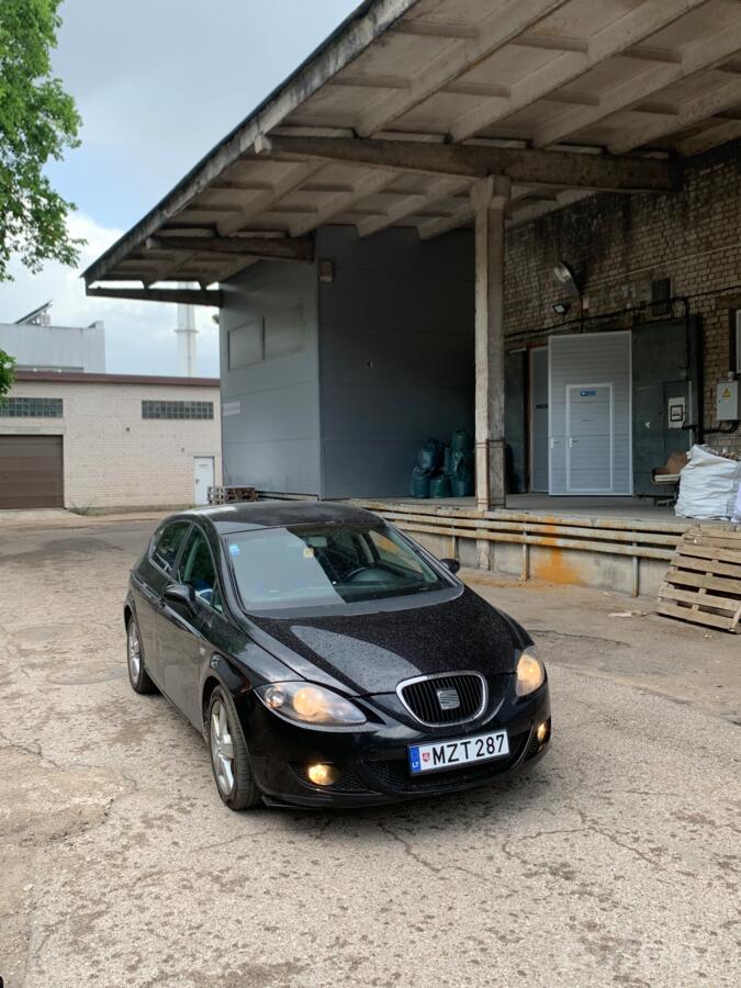 SEAT Leon 2 generation Hatchback 5-doors