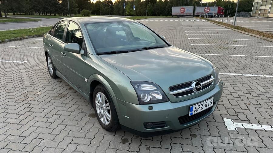 Opel Vectra C GTS hatchback