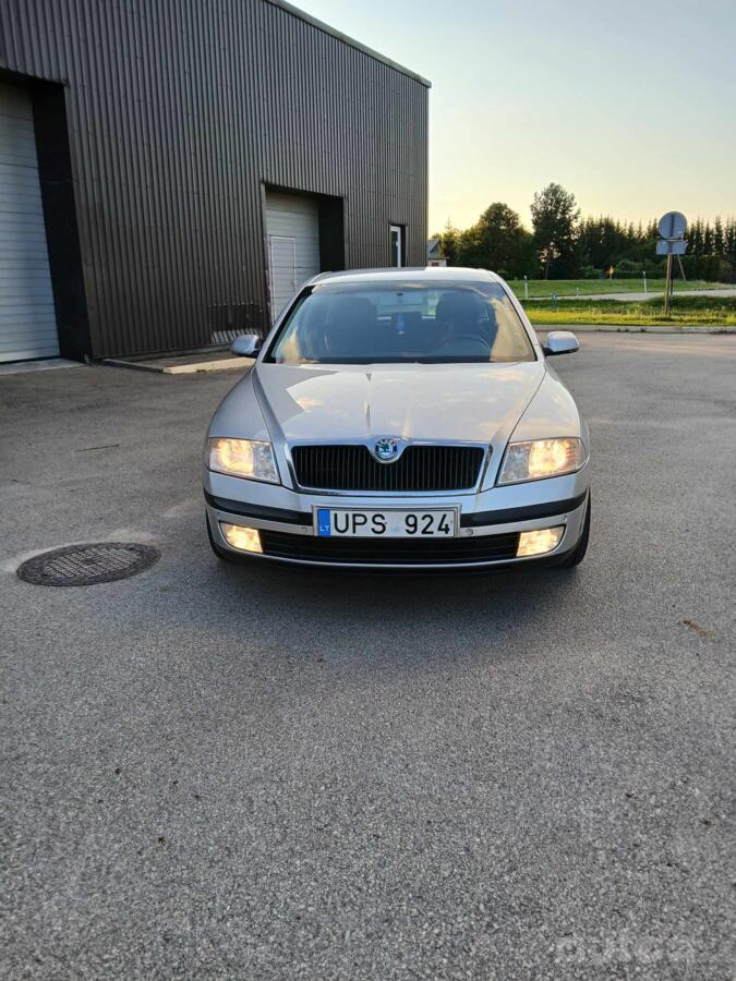 Skoda Octavia 2 generation Combi wagon 5-doors