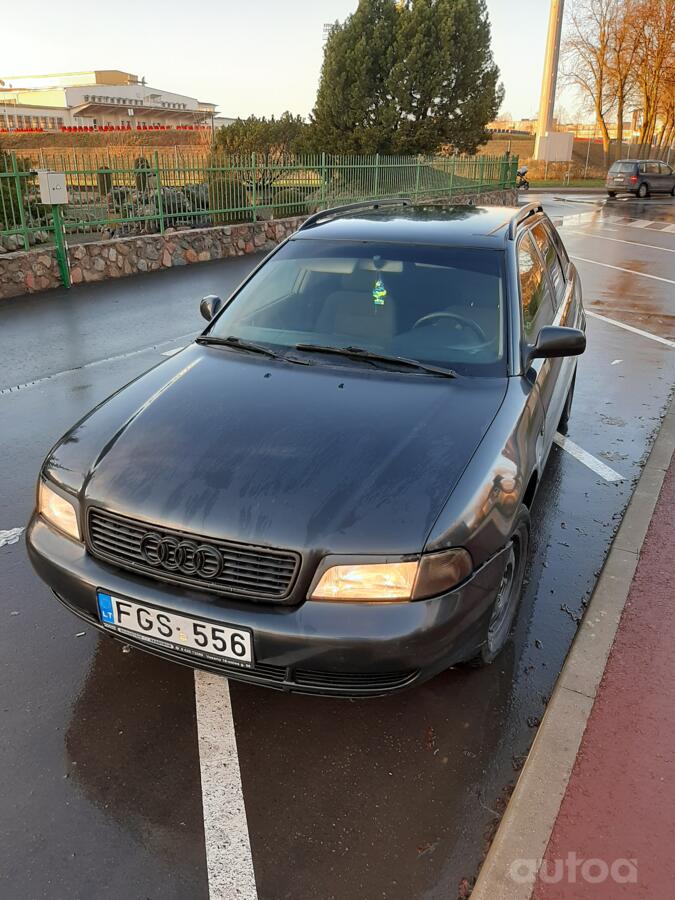 Audi A4 B5 Avant wagon 5-doors