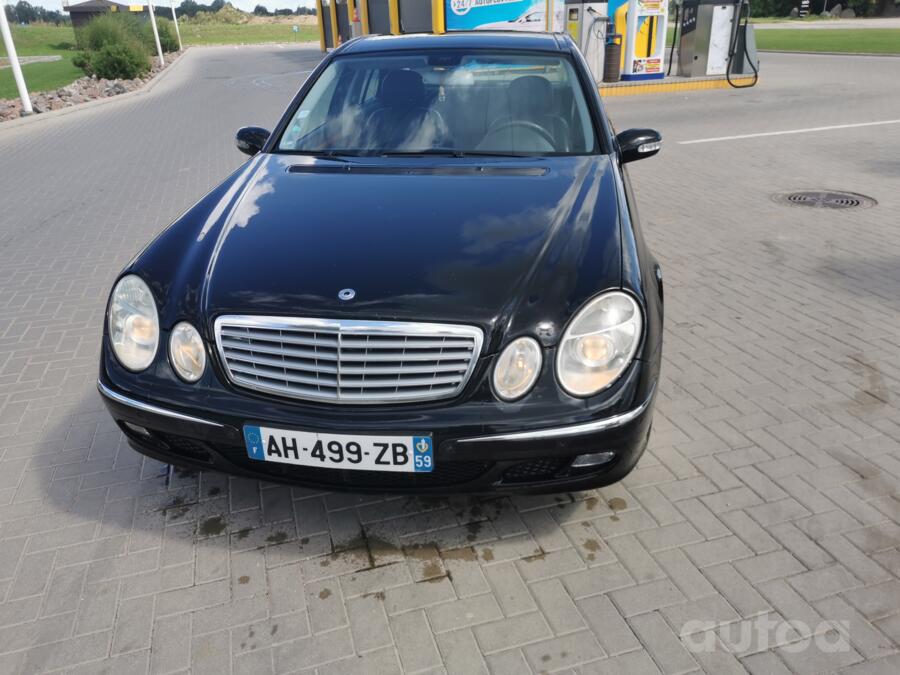 Mercedes-Benz E-Class W211 Sedan