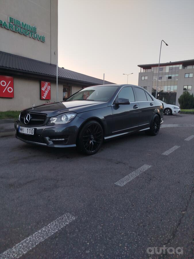 Mercedes-Benz C-Class W204/S204 Sedan