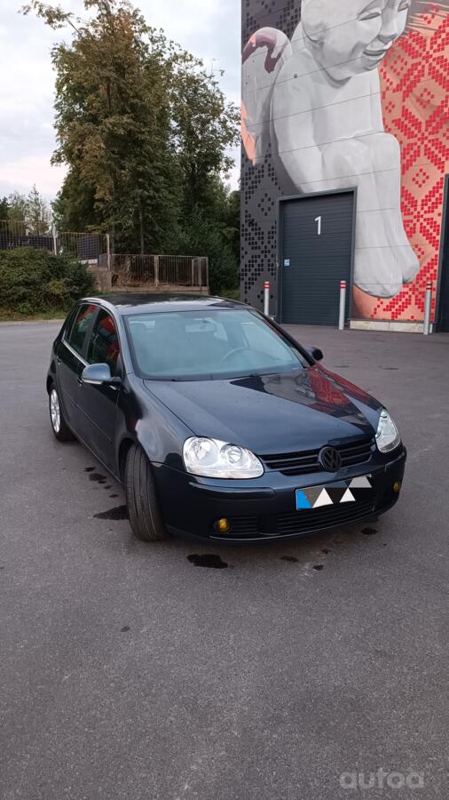 Volkswagen Golf 5 generation Hatchback 5-doors