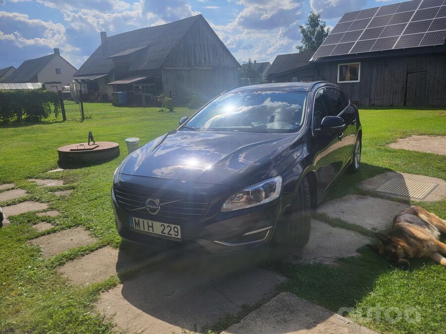 Volvo V60 1 generation [restyling] wagon 5-doors
