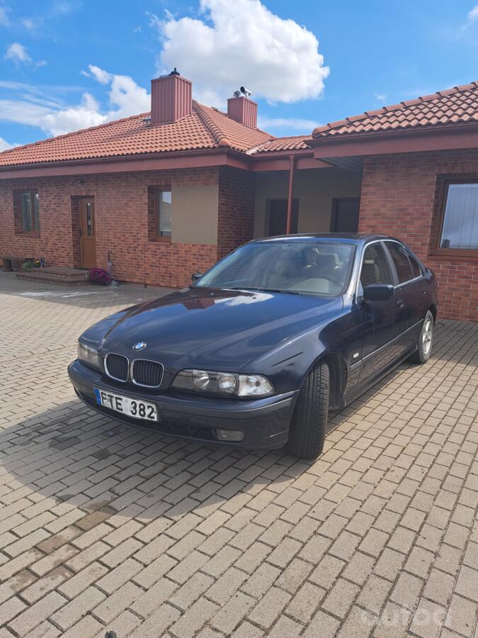 BMW 5 Series E39 Sedan 4-doors