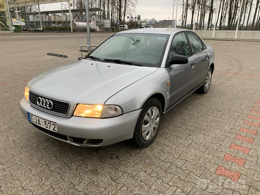 Audi A4 B5 Sedan