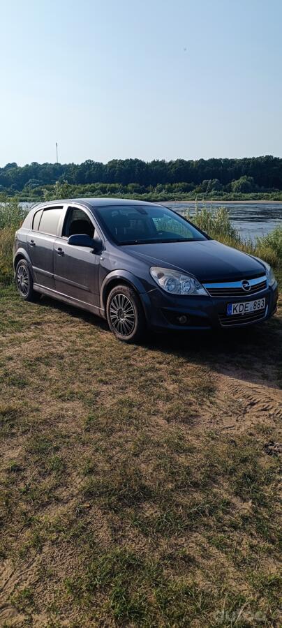 Opel Astra H Hatchback