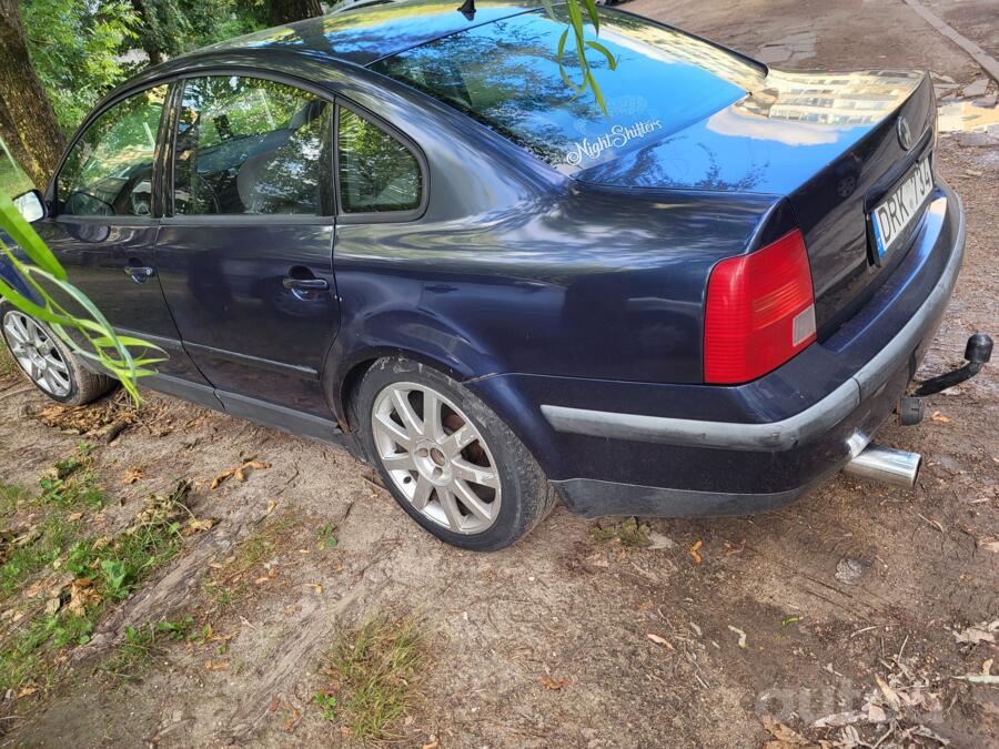 Volkswagen Passat B5 Sedan 4-doors