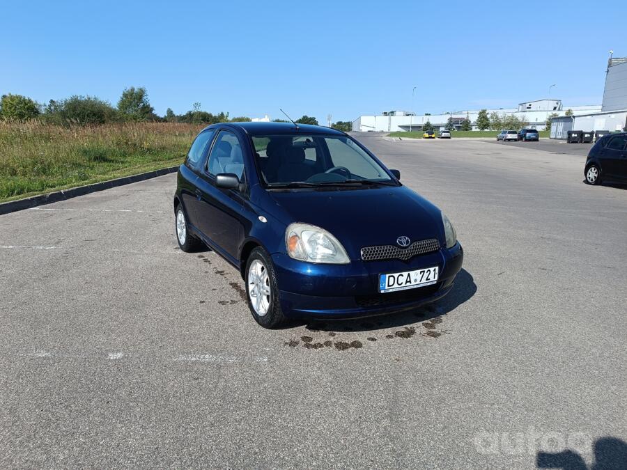 Toyota Yaris 1 generation