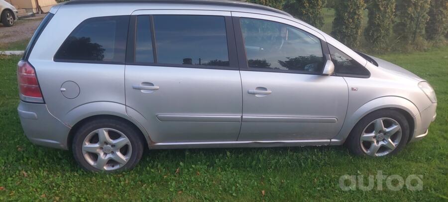 Opel Zafira B Minivan 5-doors