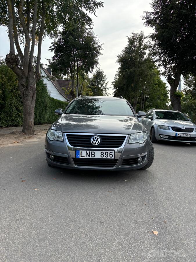Volkswagen Passat B6 wagon 5-doors