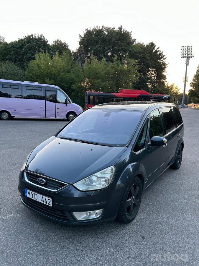 Ford Galaxy 2 generation Minivan