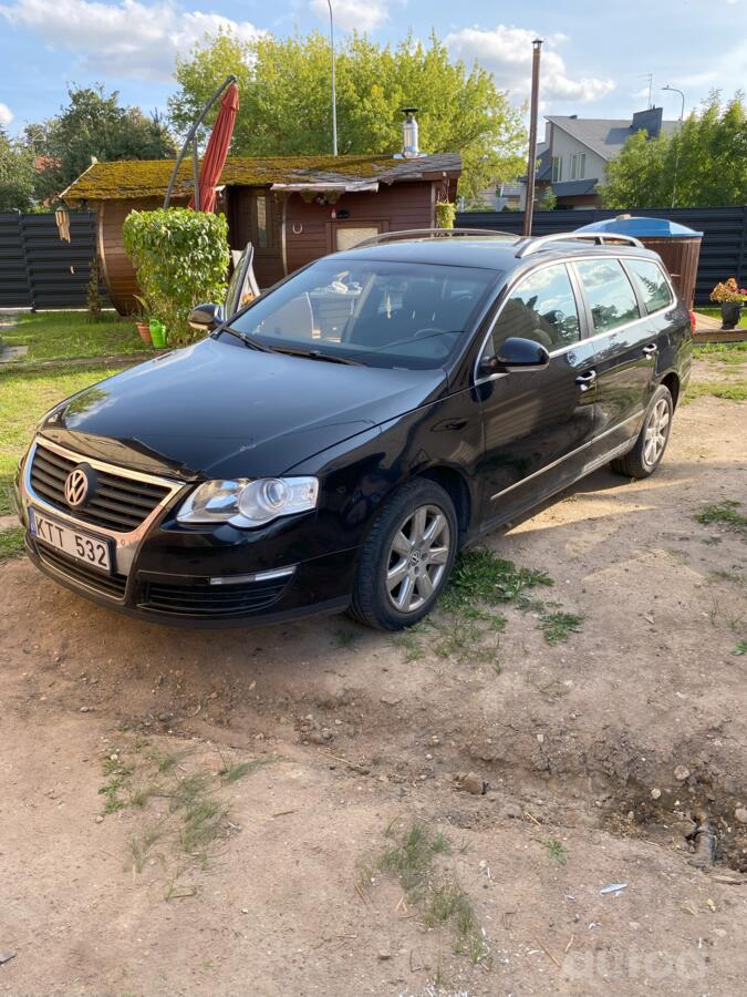 Volkswagen Passat B6 wagon 5-doors