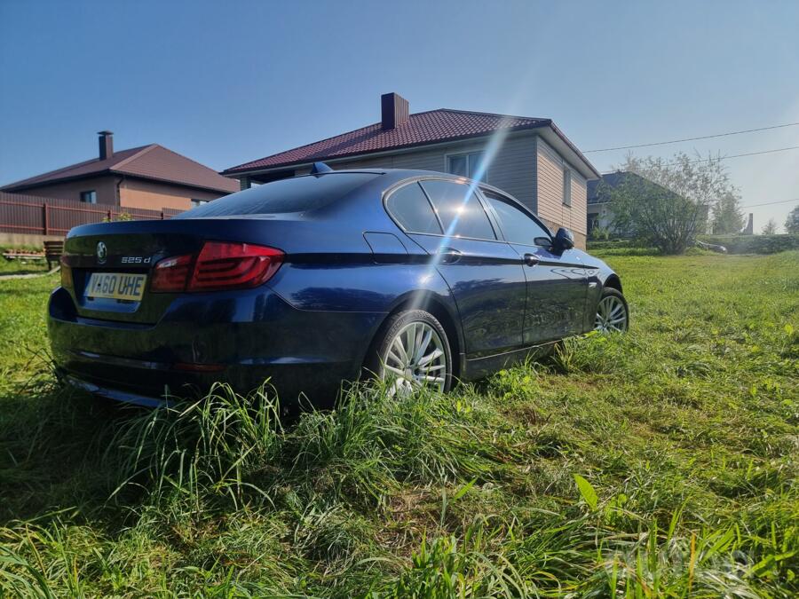 BMW 5 Series F07/F10/F11 Sedan