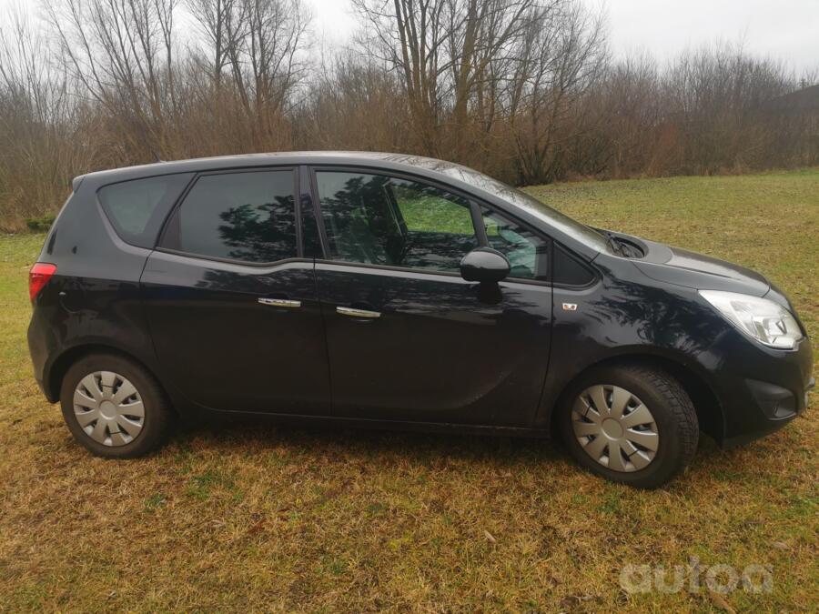 Opel Meriva 2 generation Minivan