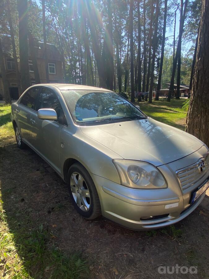 Toyota Avensis 2 generation Sedan
