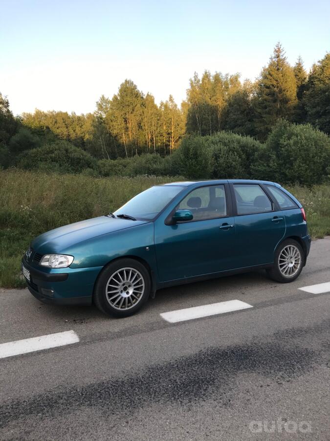 SEAT Ibiza 2 generation [restyling] Hatchback