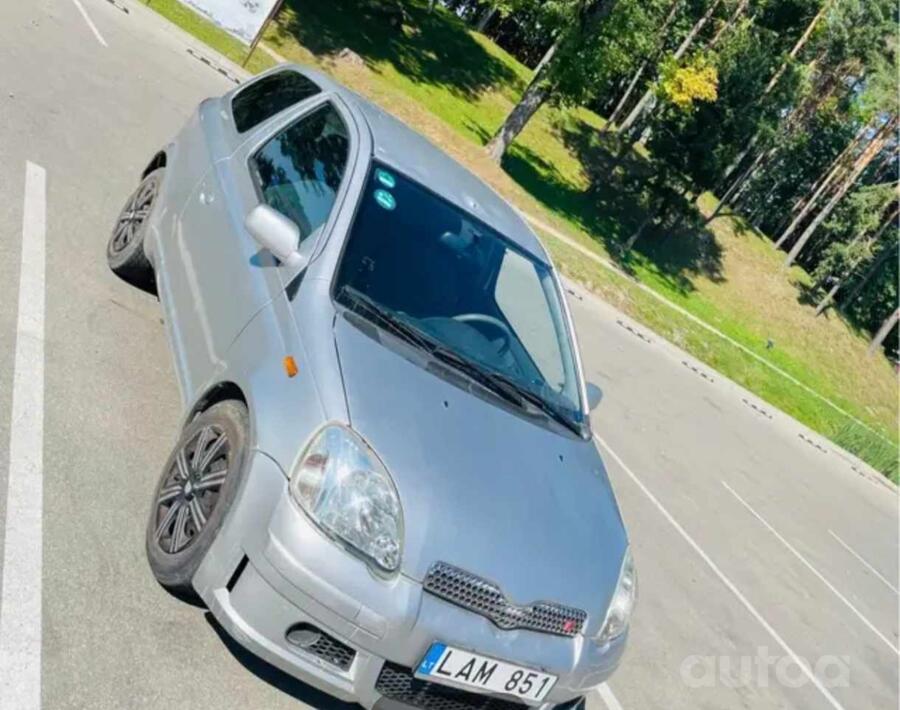 Toyota Yaris 1 generation