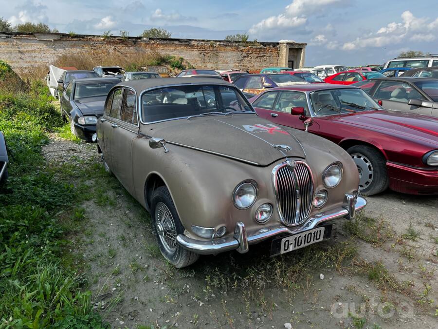Jaguar Mark 2 1 generation