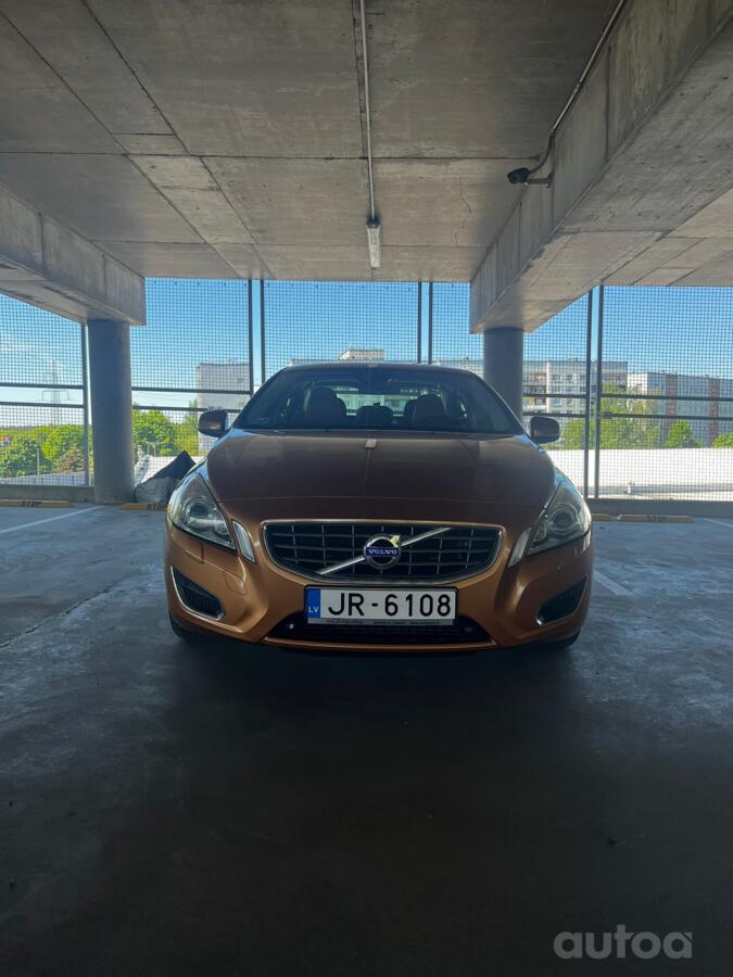 Volvo S60 2 generation Sedan