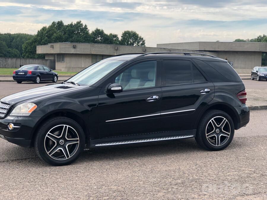 Mercedes-Benz M-Class W164 Crossover 5-doors