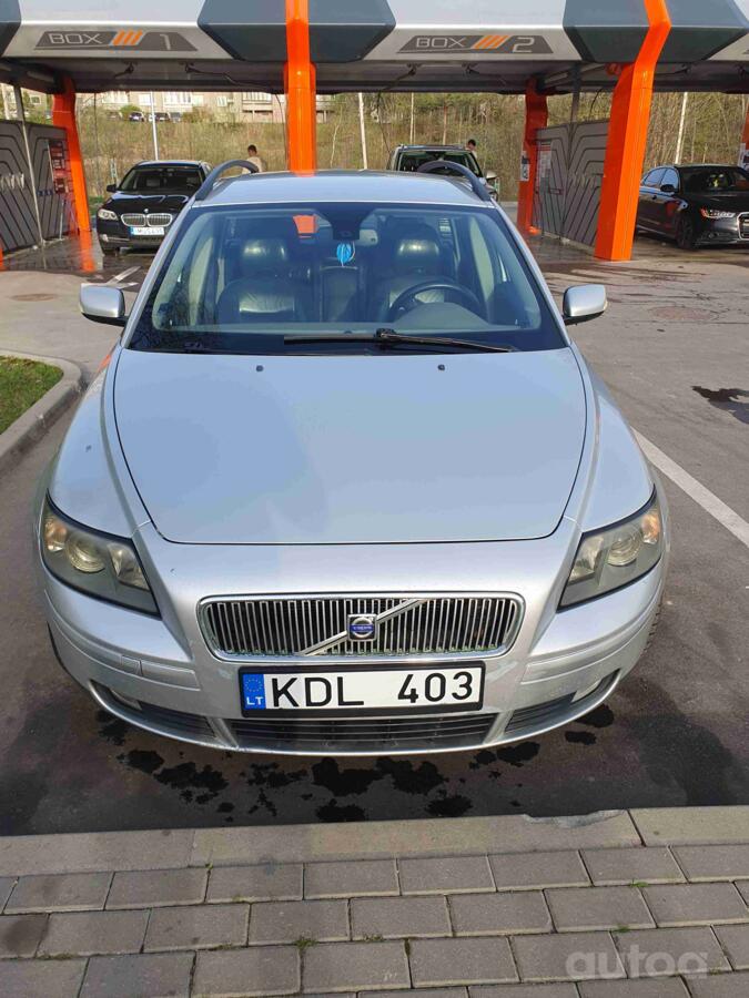 Volvo V50