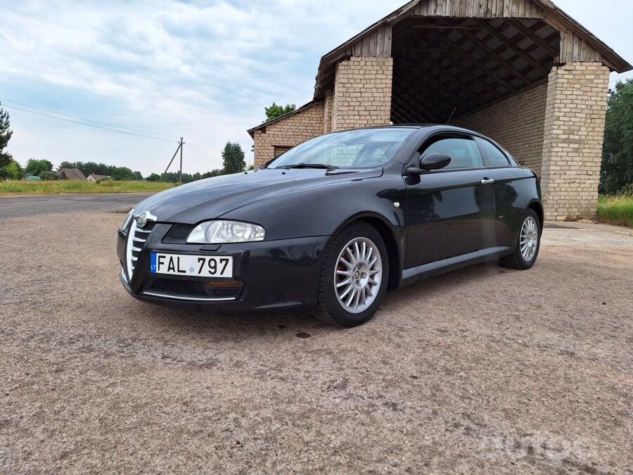 Alfa Romeo GT 937 Coupe