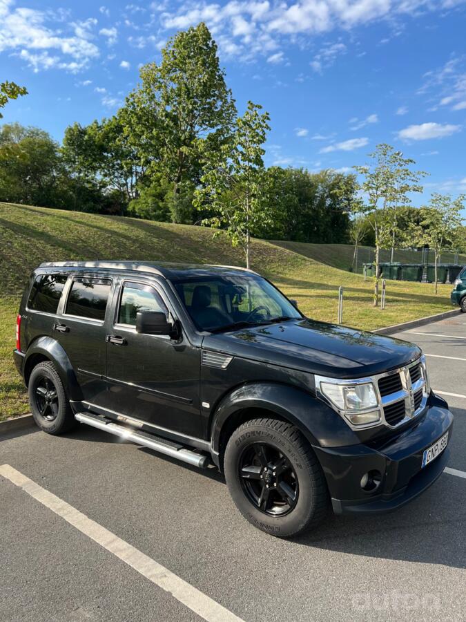 Dodge Nitro 1 generation SUV