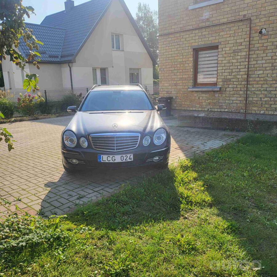 Mercedes-Benz W121