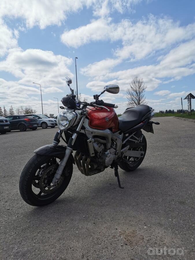 Yamaha FZ