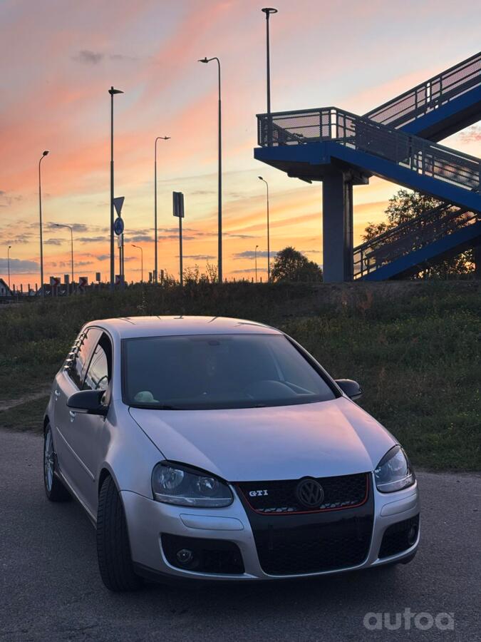 Volkswagen Golf GTI 5 generation