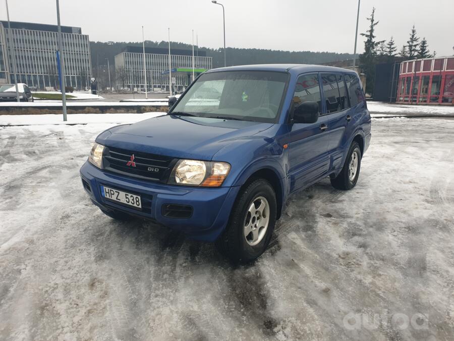 Mitsubishi Pajero 3 generation SUV 5-doors