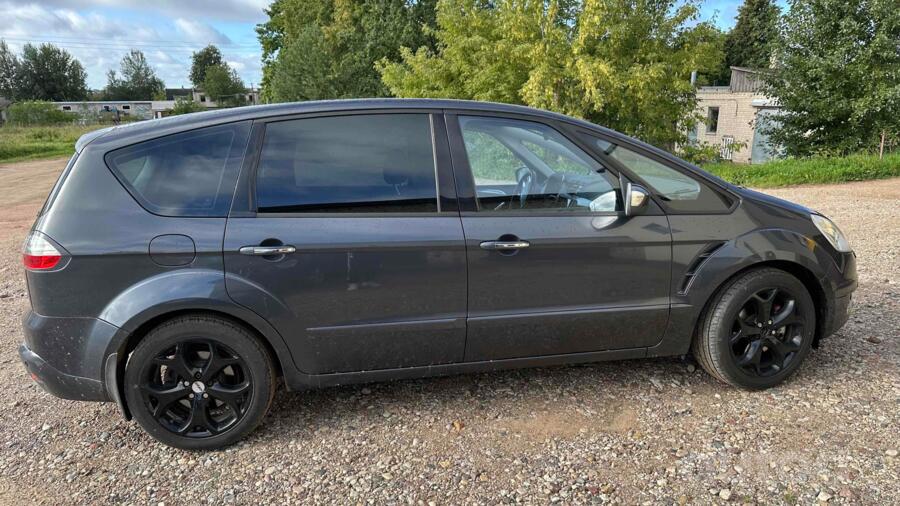 Ford S-Max