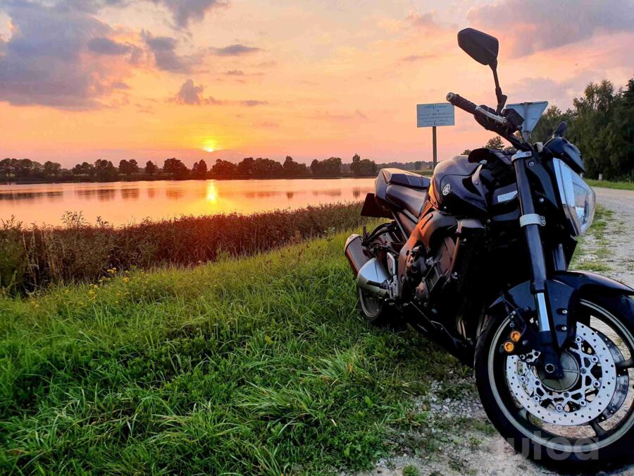 Yamaha FZ