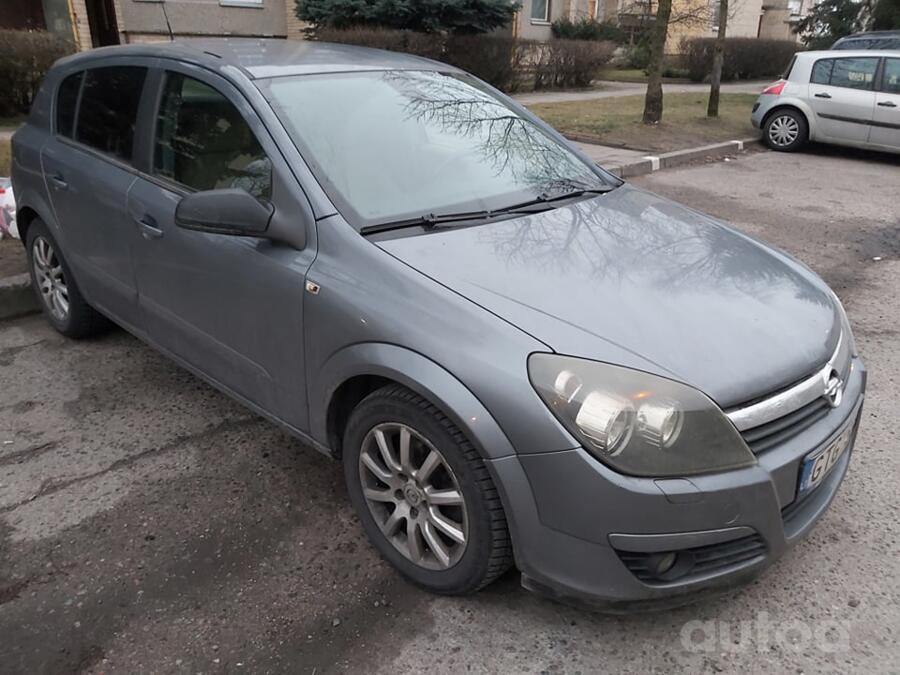 Opel Astra H Hatchback
