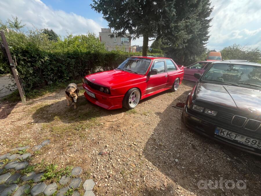 BMW 3 Series E30 Coupe