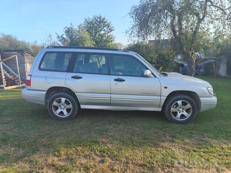 Subaru Forester 1 generation [restyling] Crossover