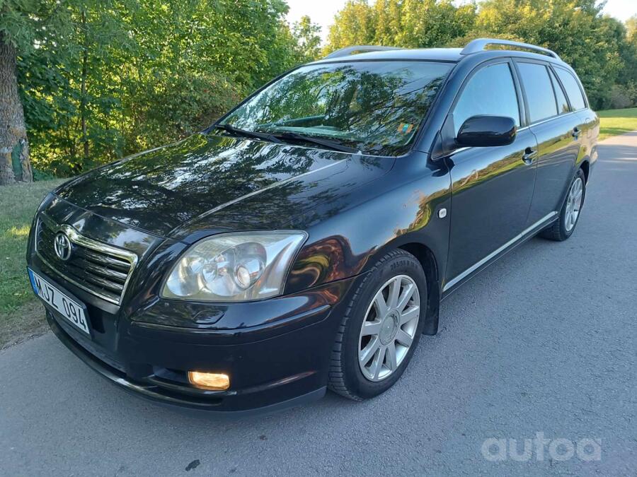 Toyota Avensis 2 generation wagon