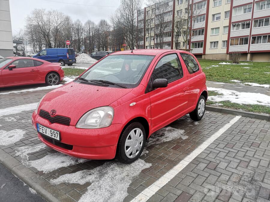 Toyota Yaris 1 generation