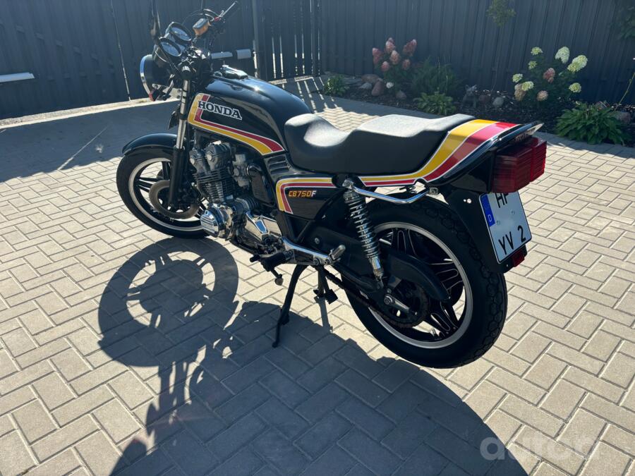 Honda CB
