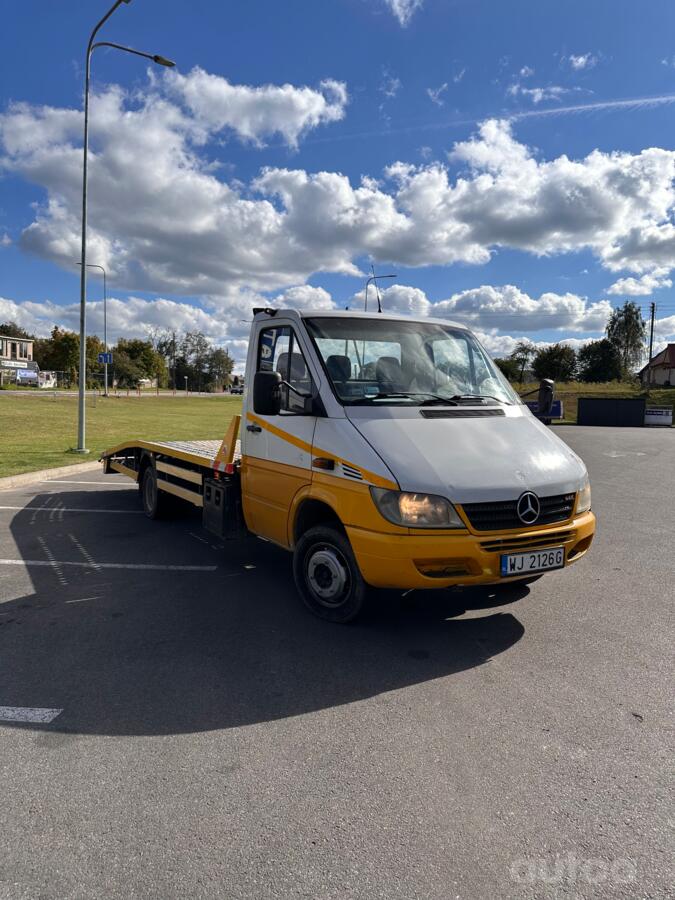 Mercedes-Benz Sprinter First generation
