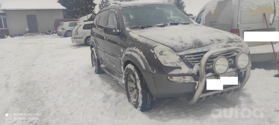 SsangYong Rexton Y200 SUV