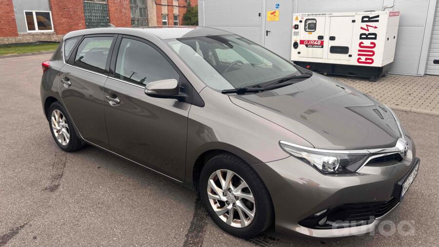 Toyota Auris